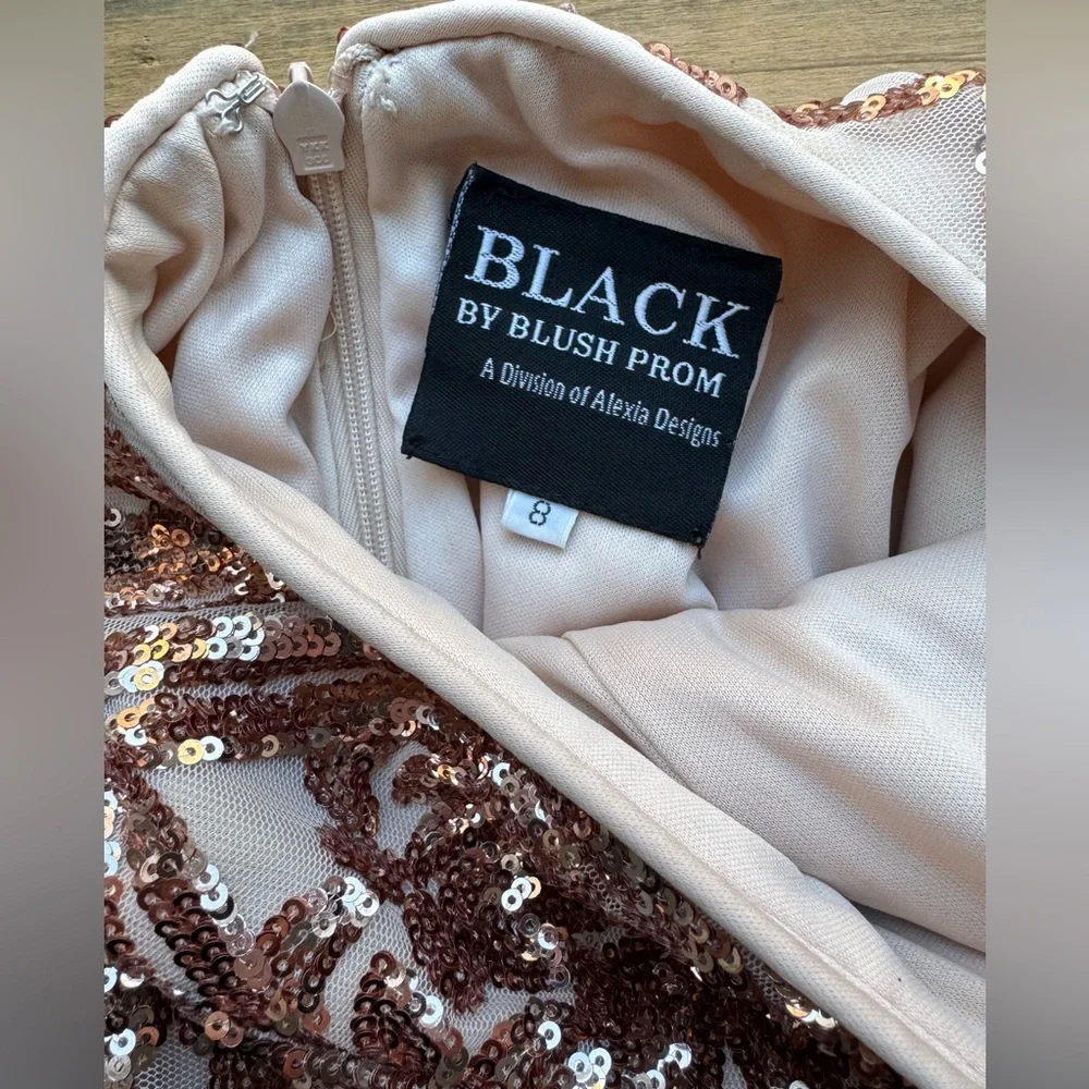 BLACK by BLUSH Short Prom Dress Gold Sequins 8 - Picture 6 of 11